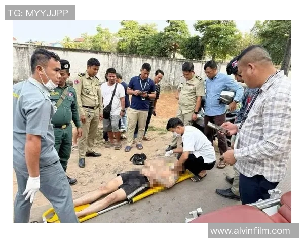 足球明星夜晚酒馆遭枪击身亡引发社会热议与安全忧虑